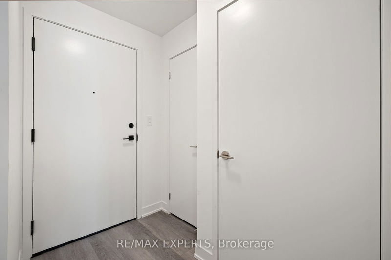 home for lease on A828-8119 Birchmount Road