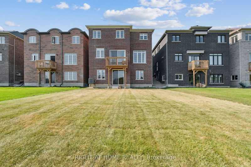 170 Ferragine Cres  Bradford West Gwillimbury, L3Z 2A6 | Image 37