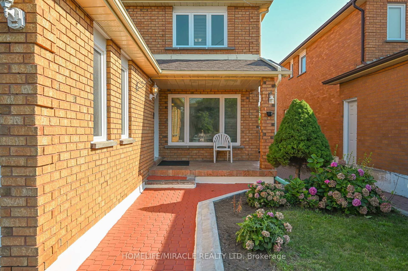 Listing Image 3