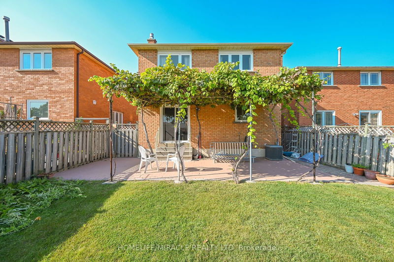 19 Cabinet Cres  Vaughan, L4L 6H9 | Image 40