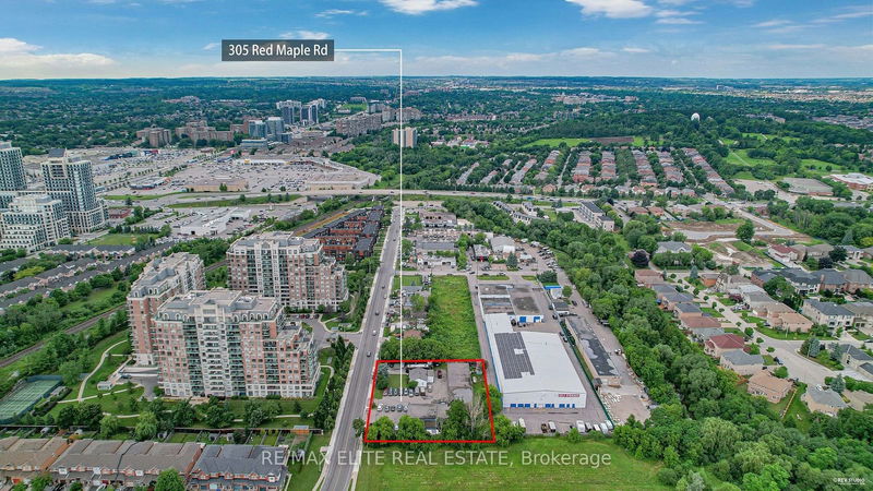 305 Red Maple Rd  Richmond Hill, L4C 6P2 | Image 5