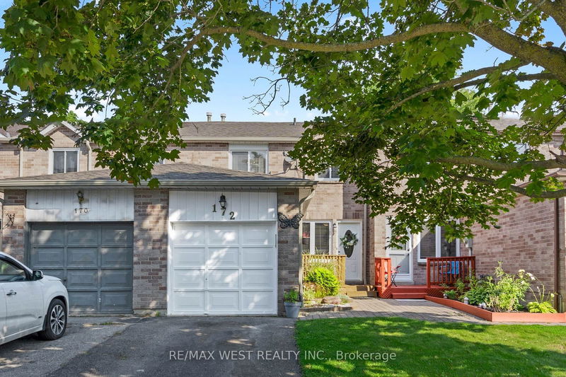 home for sale on 172 Tupper Street E
