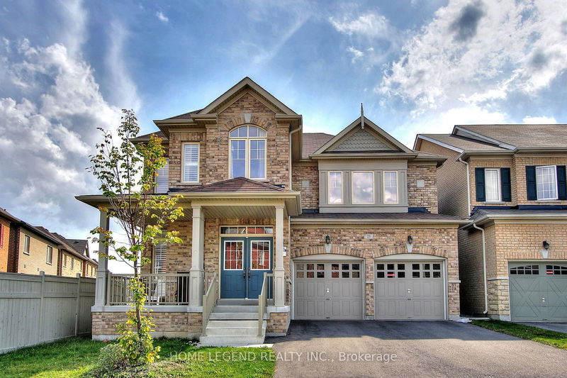 home for lease on 25 Bracknell Avenue