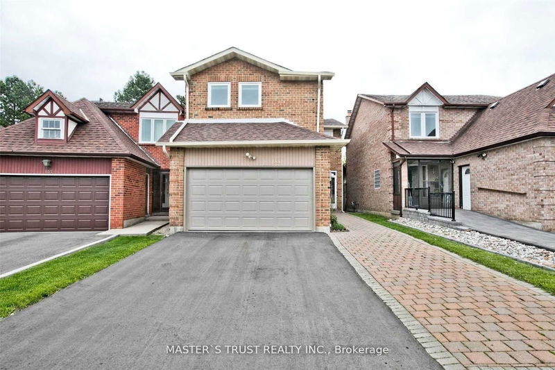 home for lease on 155 Green Bush Crescent