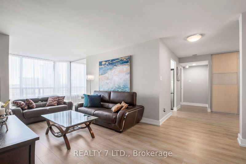  909 - 120 Promenade Circ  Vaughan, L4J 7W9 | Image 11