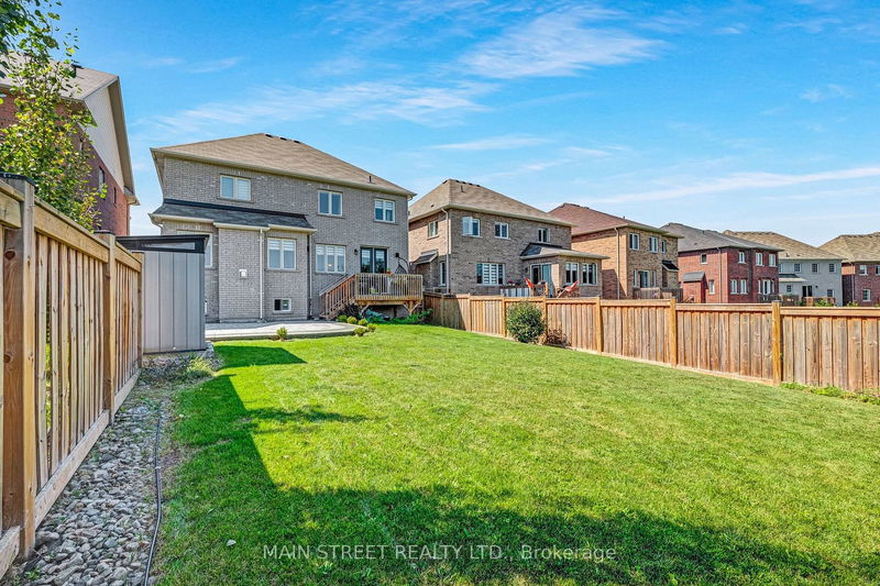 829 Elvidge Tr  Newmarket, L3X 0J3 | Image 24