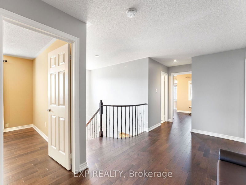 70 Brookhaven Cres  Markham, L6C 2X9 | Image 17