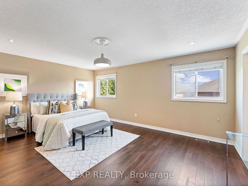 70 Brookhaven Cres  Markham, L6C 2X9 | Image 18