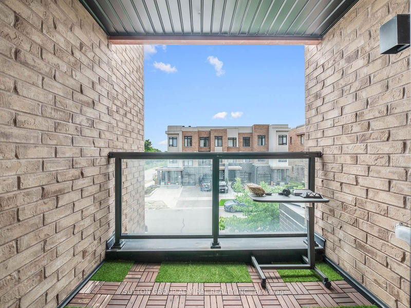 3 Glenngarry Cres  Vaughan, L6A 4Z4 | Image 20