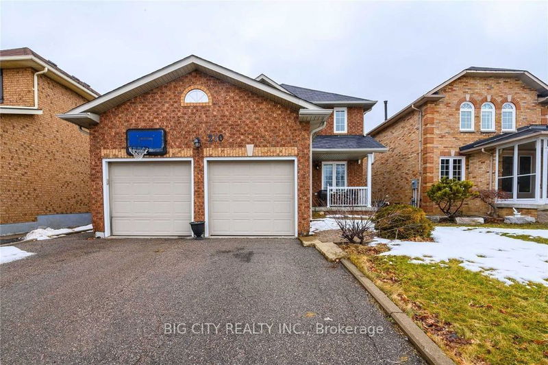 home for lease on 210 Melville Avenue