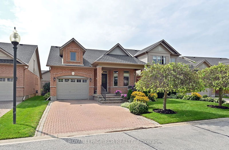 13 Briar Gate Way  New Tecumseth, L9R 2A6 | Image 1