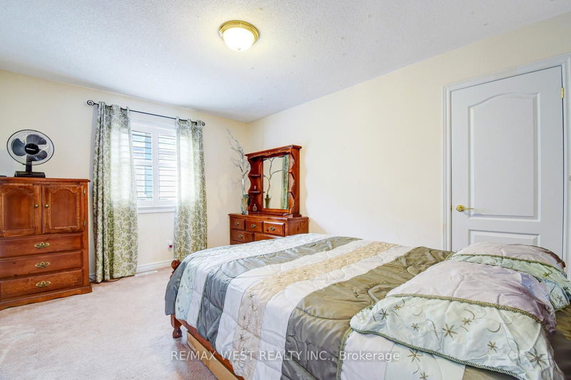 9 Brass Dr  Richmond Hill, L4E 4T3 | Image 29