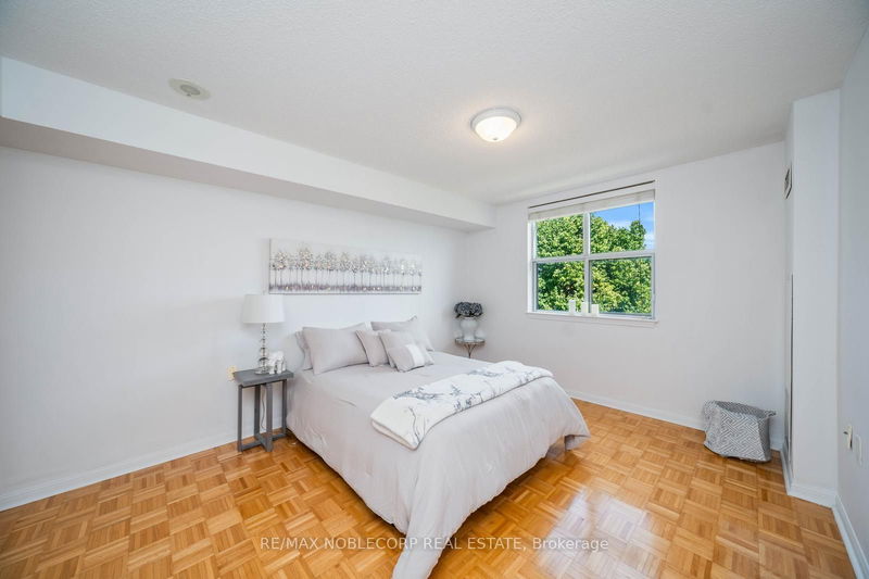  410 - 2500 Rutherford Rd  Vaughan, L4K 5R1 | Image 18