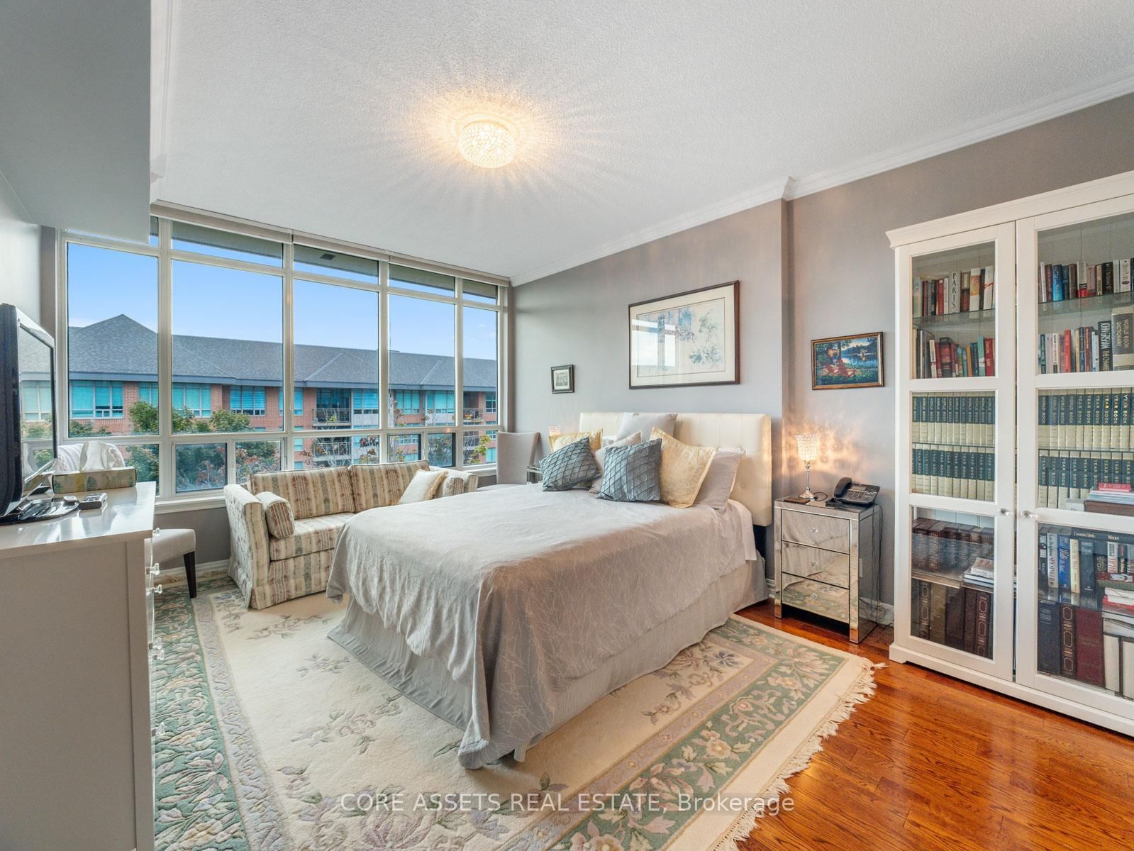 Listing Image 15