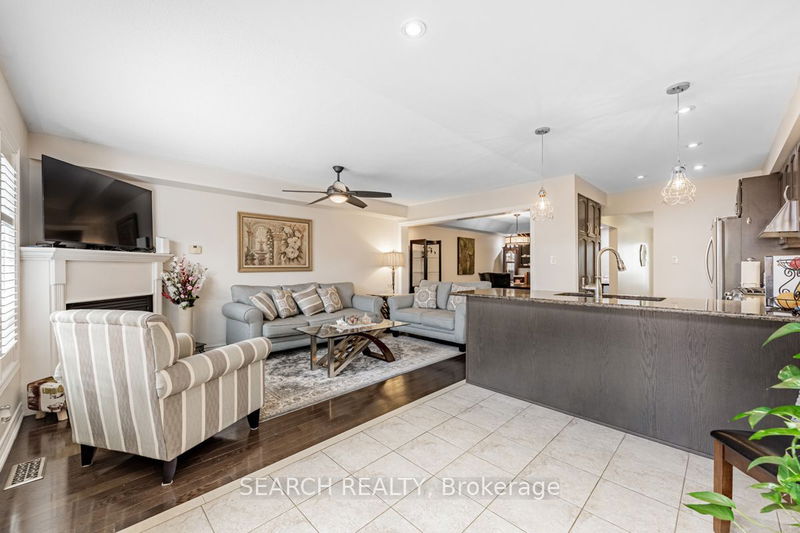 14 Fred Cooper Way  Georgina, L0E 1R0 | Image 12