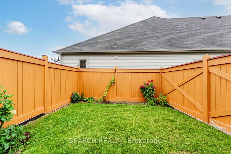 14 Fred Cooper Way  Georgina, L0E 1R0 | Image 36