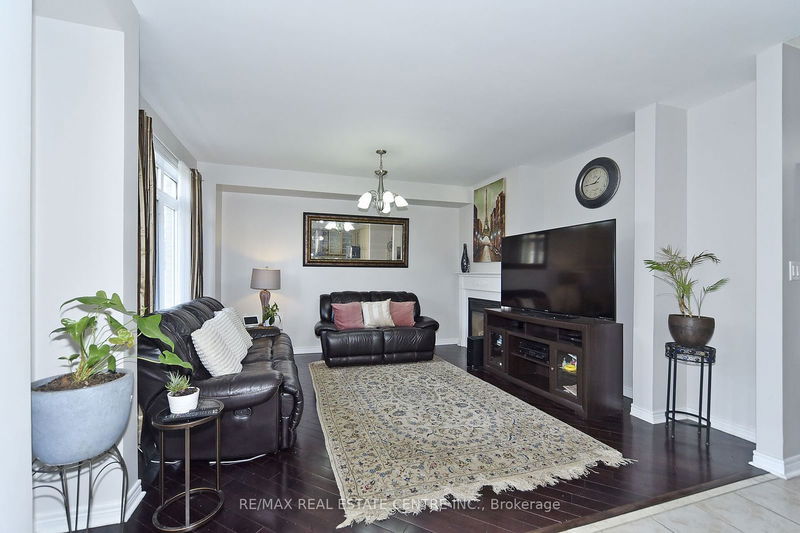 384 Highglen Ave  Markham, L3S 4J3 | Image 26