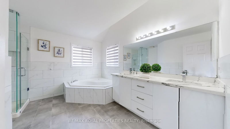 7 Sun Valley Dr  Richmond Hill, L4S 2E3 | Image 30