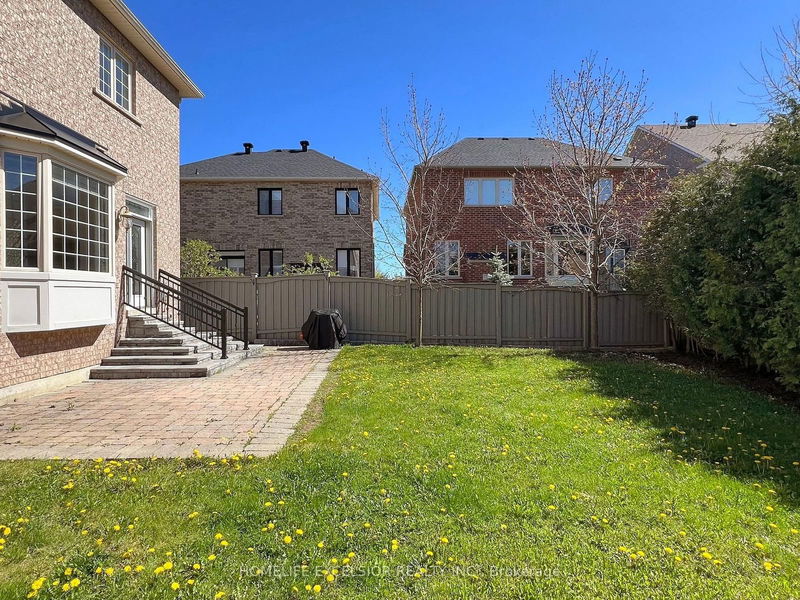 6 Dietzman Crt  Richmond Hill, L4E 4X6 | Image 38