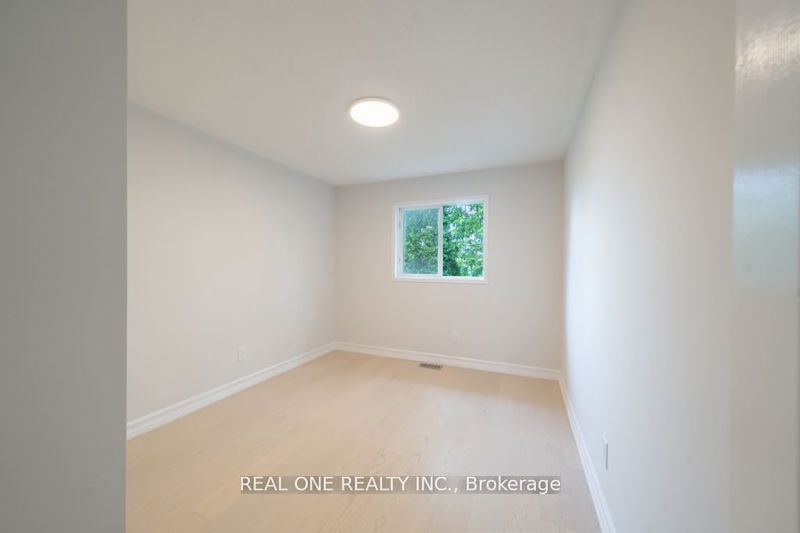 149 Downey Circ  Aurora, L4G 7G1 | Image 17