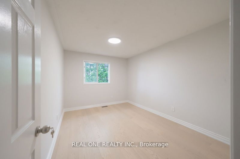 149 Downey Circ  Aurora, L4G 7G1 | Image 18