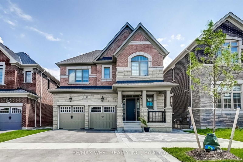 37 Chorus Cres  Vaughan, L4H 4W3 | Image 1