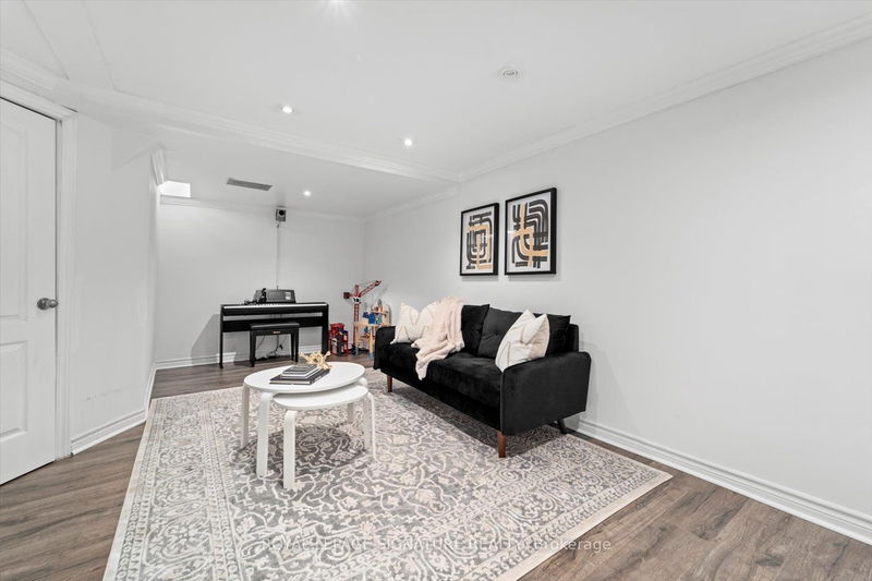 70 Silverdart Cres  Richmond Hill, L4E 3T8 | Image 27