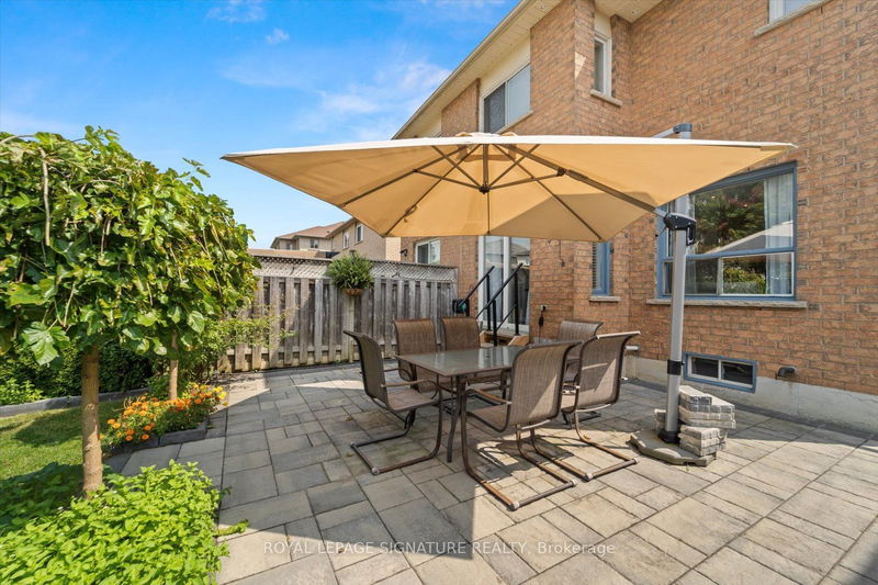 70 Silverdart Cres  Richmond Hill, L4E 3T8 | Image 32