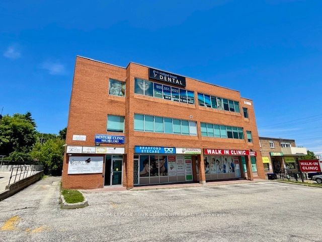 Building at 107 Holland Street, Bradford West Gwillimbury, Bradford