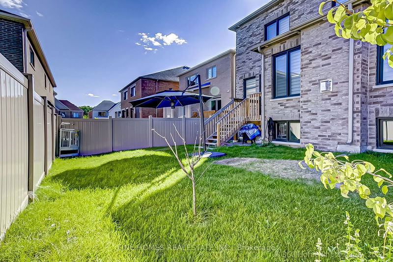 39 Tesla Cres  East Gwillimbury, L9N 0T3 | Image 33