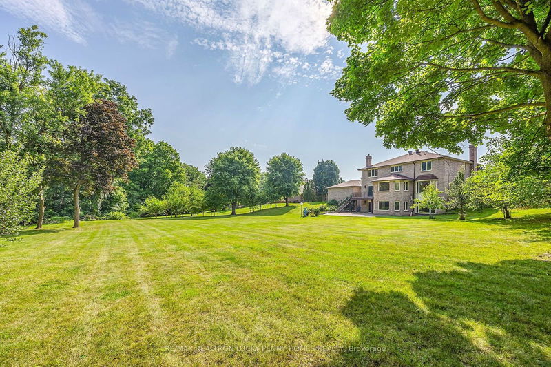 30 Country Estates Dr  Markham, L6C 1A4 | Image 34