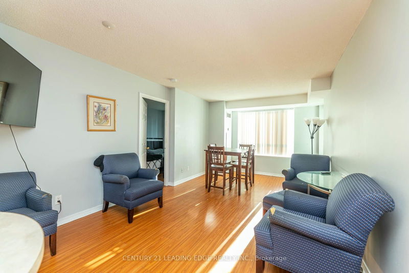  712 - 11 Oneida Cres  Richmond Hill, L4B 0A1 | Image 10