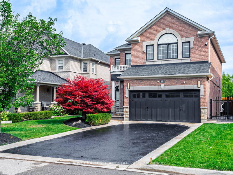 39 Mallard Marsh Cres  Richmond Hill, L4E 4M3 | Image 1