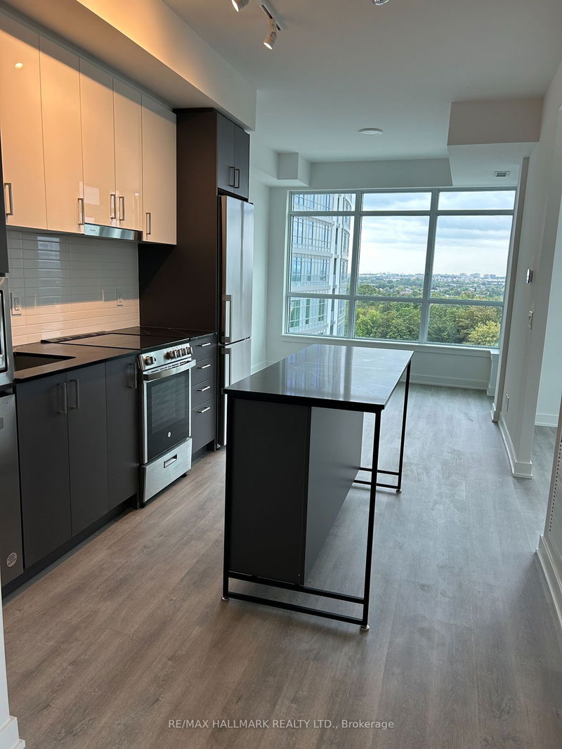 home for lease on 805 B-50 Upper Mall Way S