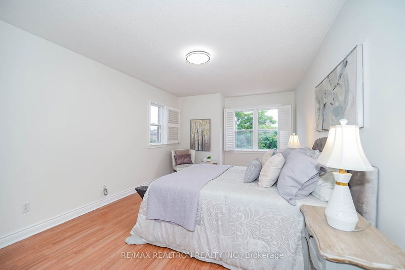 18 Jensen Crt  Vaughan, L6A 2T6 | Image 23