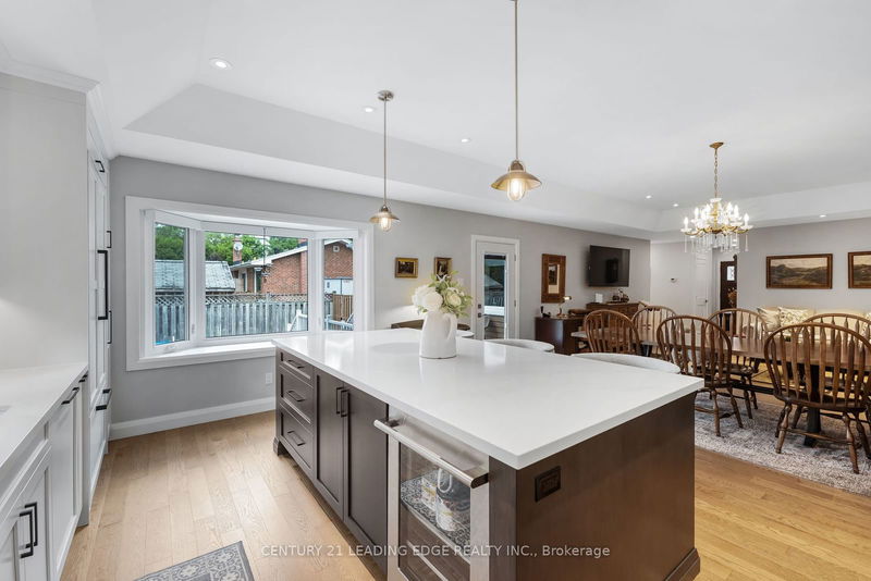 178 Parkview Cres  Newmarket, L3Y 2C8 | Image 12