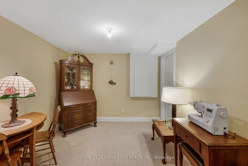 178 Parkview Cres  Newmarket, L3Y 2C8 | Image 27