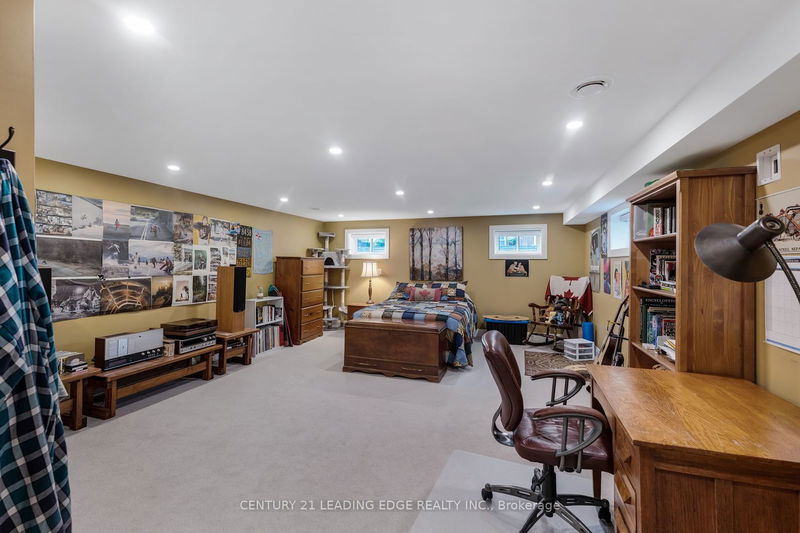 178 Parkview Cres  Newmarket, L3Y 2C8 | Image 28