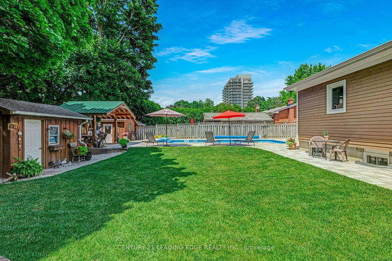 178 Parkview Cres  Newmarket, L3Y 2C8 | Image 34