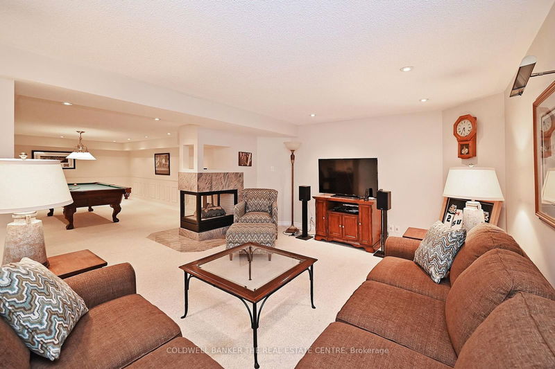 92 Carlyle Cres  Aurora, L4G 6P7 | Image 21