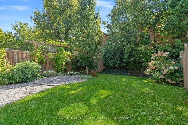 9 Michael Cummings Crt  Uxbridge, L9P 0E6 | Image 32