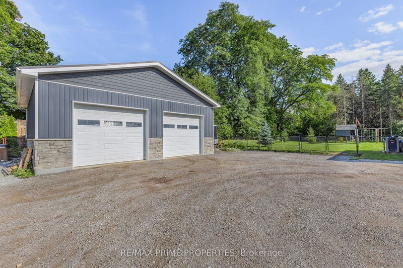 18705 Leslie St  East Gwillimbury, L0G 1V0 | Image 31