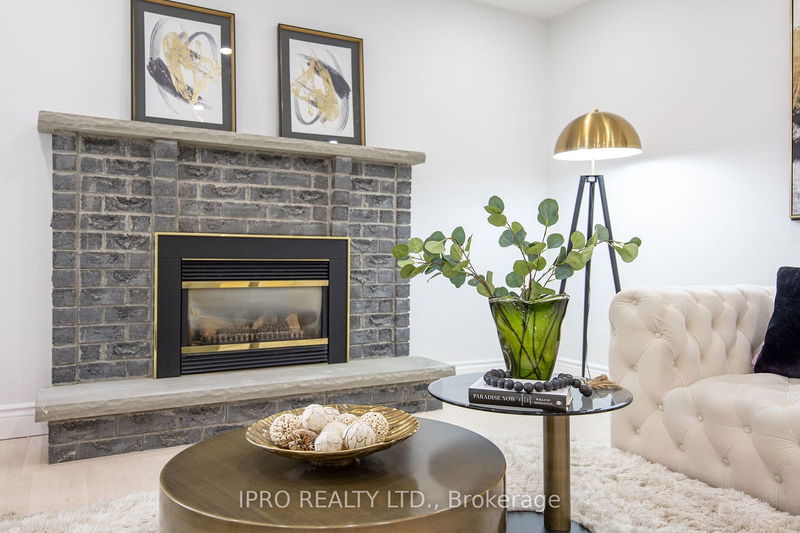 106 Hidden Trail Ave  Richmond Hill, L4C 0H1 | Image 12