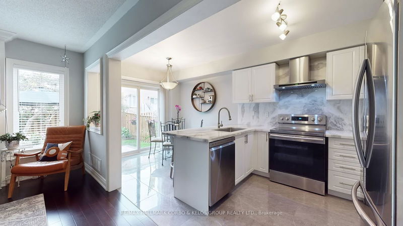 6 Sunridge St  Richmond Hill, L4E 3T5 | Image 12