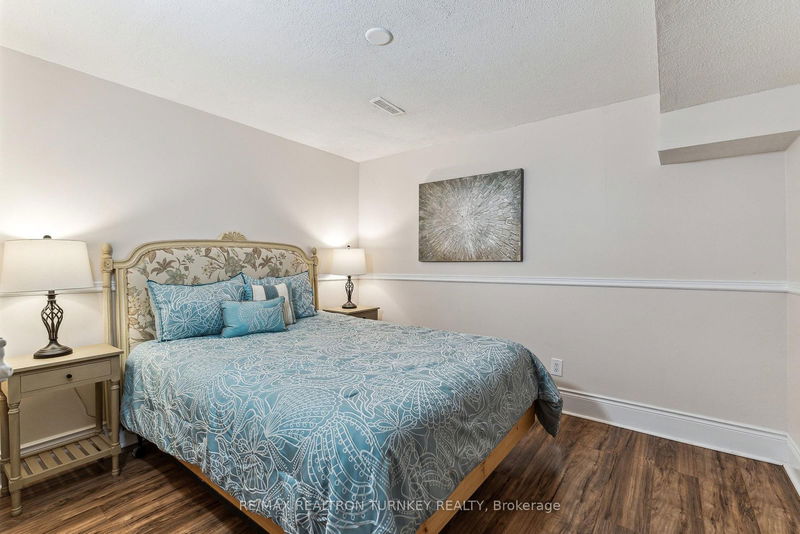 21 Sunbird Blvd  Georgina, L4P 3R9 | Image 35