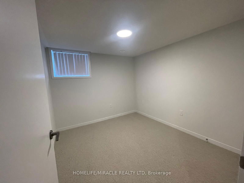 home for lease on 151 Honeycrisp Crescent