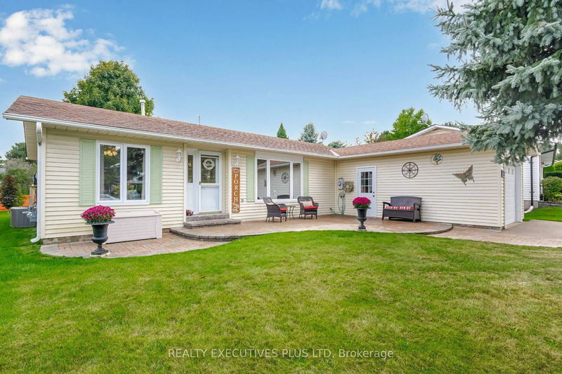 home for sale on 7 Hickory Court