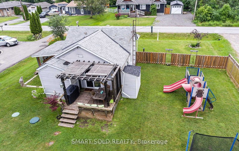 120 Sunset Beach Rd  Georgina, L0E 1N0 | Image 28