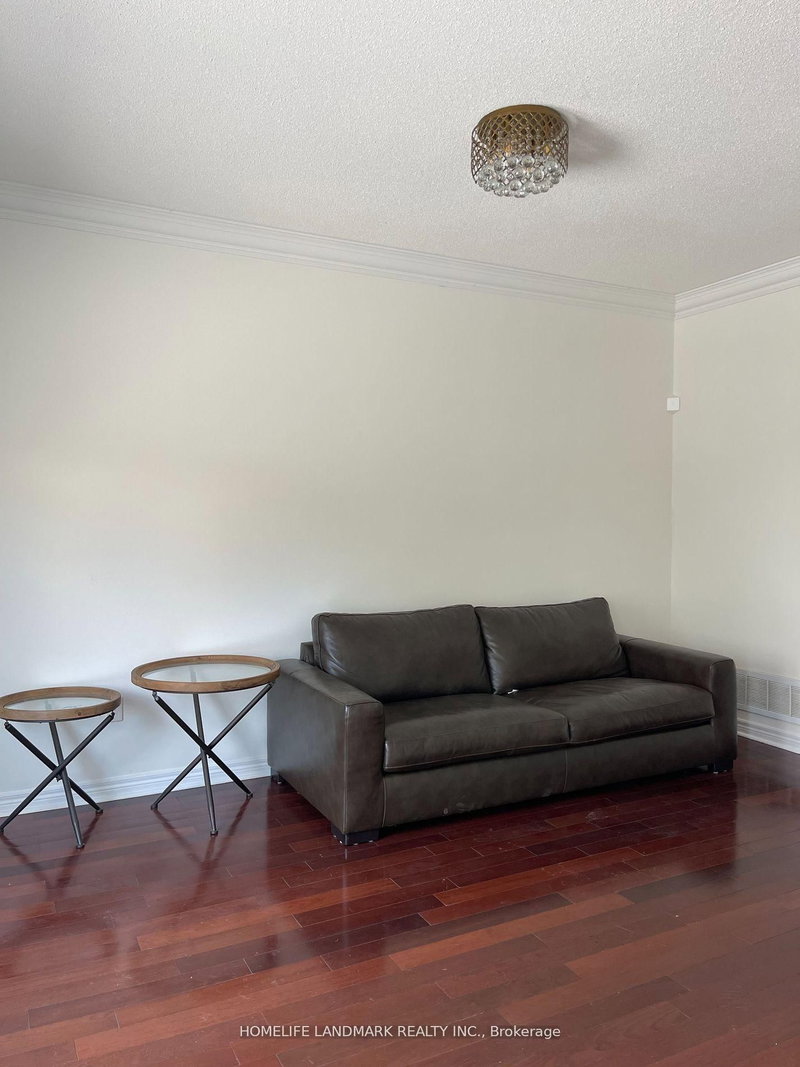 543 South Unionville Ave, Markham, L3R 5G8 | Image 3