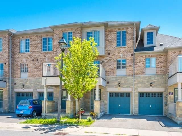 home for lease on 35 Prince Charles Way
